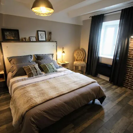 Bed and Breakfast La Ferme De Jean Entre Lacs Et Montagnes 3*