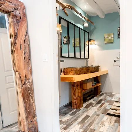 Bed and Breakfast La Ferme De Jean Entre Lacs Et Montagnes 3*